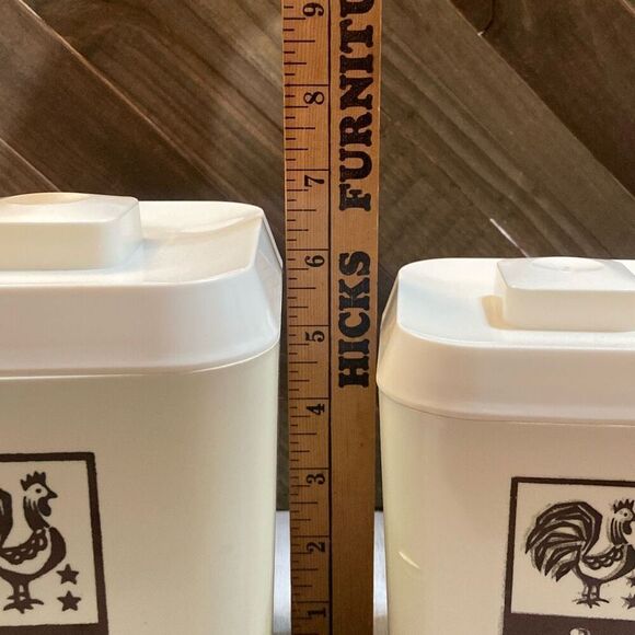 Set of 2 Vintage MCM Lustro-Ware Rooster Nesting Kitchen Canisters Brown Cream - Picture 10 of 12